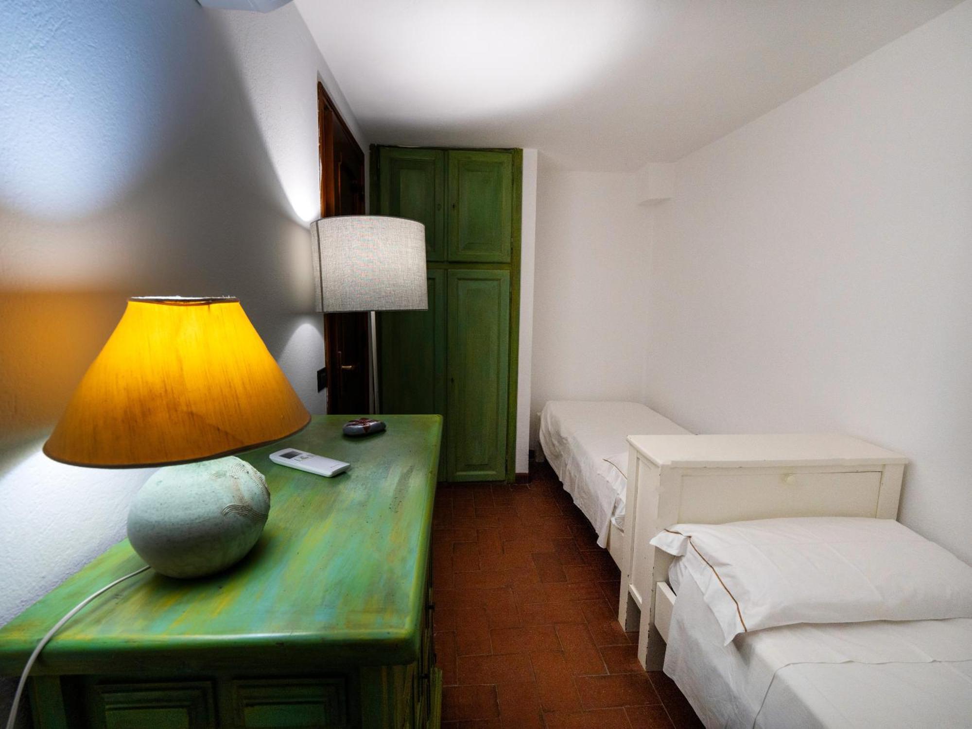 Centro Servizi Marinella Marinella  Extérieur photo